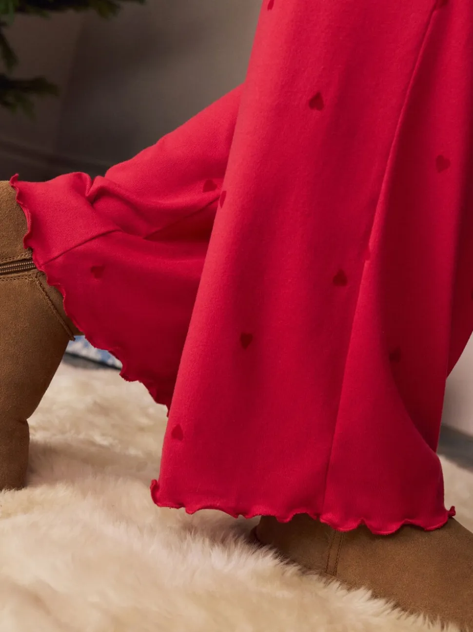 Rood met sterren - Zachte pyjama met lange mouwen en hartjesprint