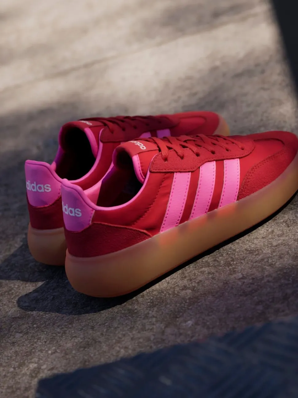 Rood/roze - adidas Barreda Decode vetersneakers voor junioren