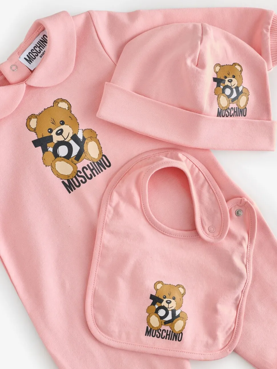 Roze - Moschino Baby Logo Sleepsuit, Hat & Bib Giftset With Giftbox