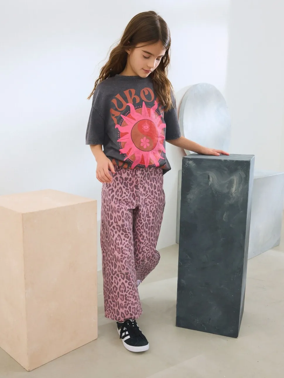 Roze met luipaardprint - Jeans met wijde pijpen (3-16 jr)