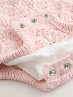 Roze/wit - 3 -delige babyset van rompertje en gebreide bretelbroeken met panty (0mnd-2jr)