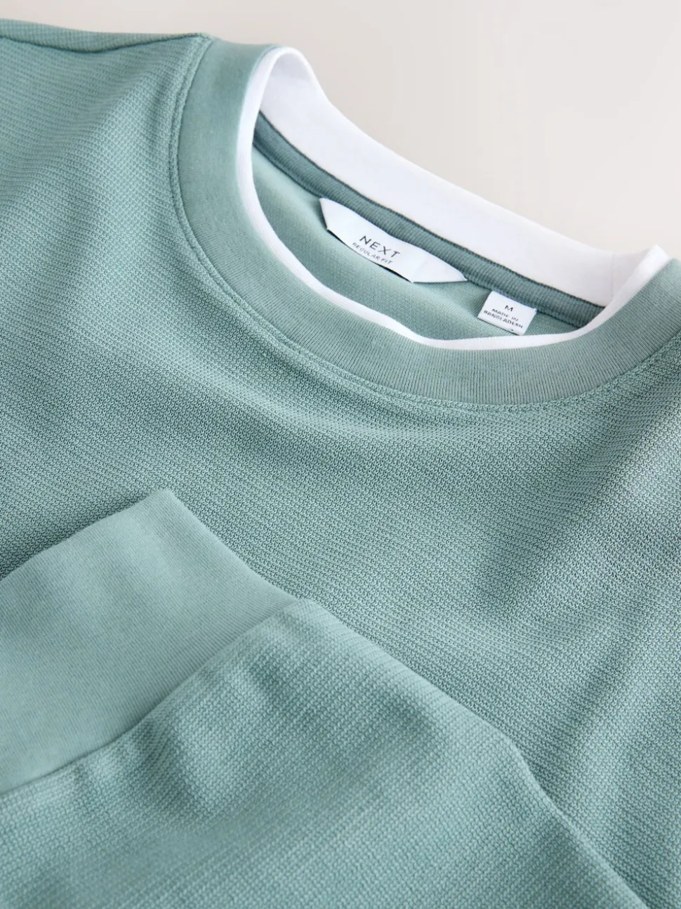 Saliegroen - T-shirt met lange mouwen en ronde hals