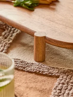 Serveerbord met houten poten