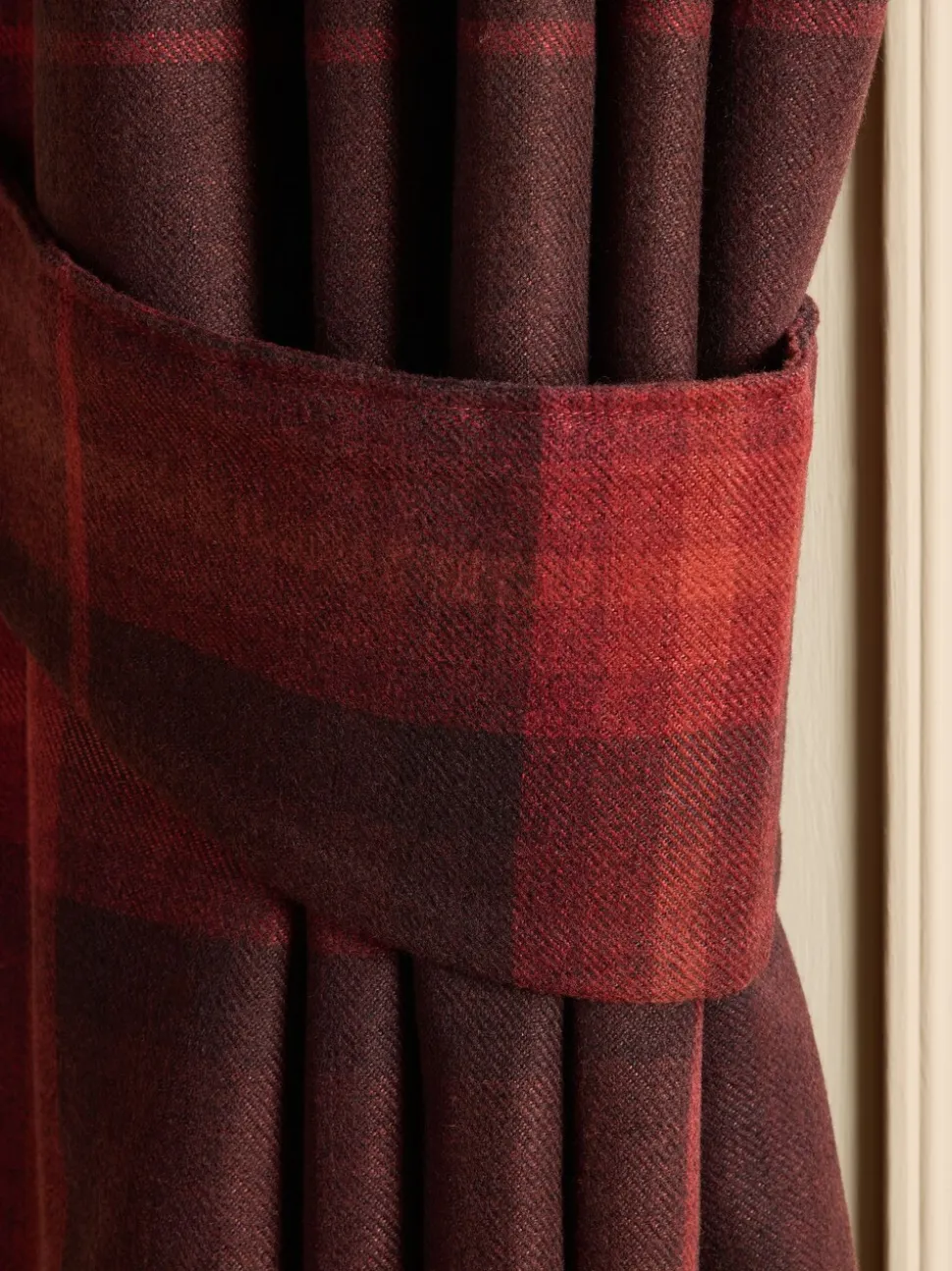Set of 2 Brushed Check Curtain Tie Backs