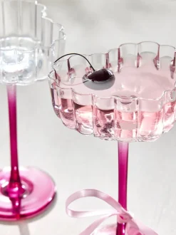 Set of 2 Scalloped Heart Cocktail Glasses