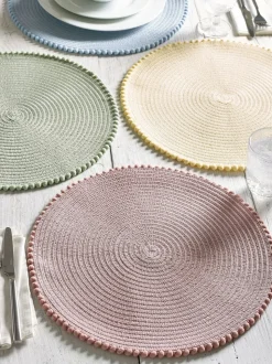Set van 4 placemats met pompon