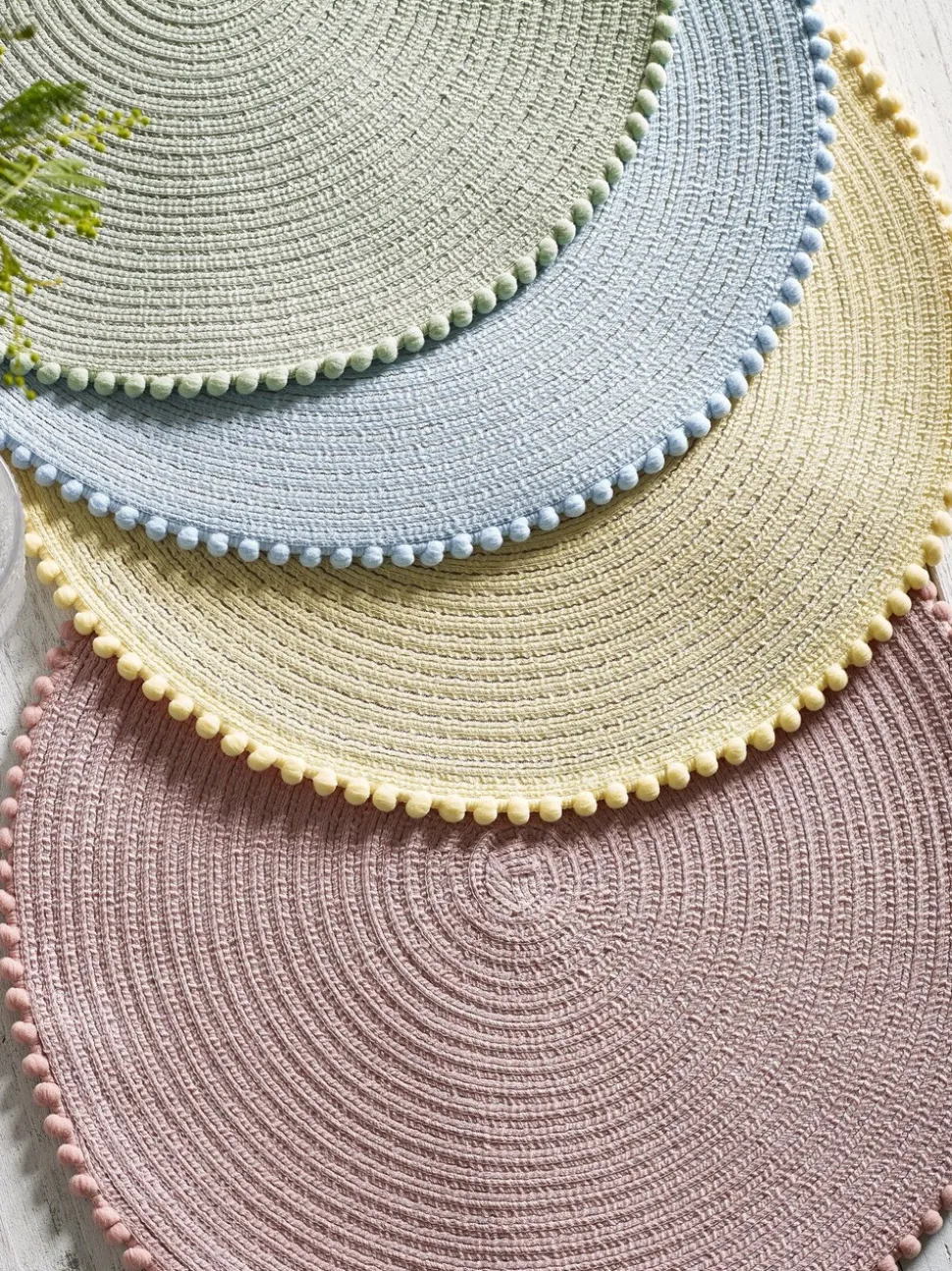 Set van 4 placemats met pompon