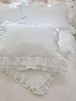 Shabby Chic by Rachel Ashwell® set van 2 Broderie Anglaise kussenslopen met ruches