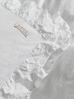 Shabby Chic by Rachel Ashwell® broderie anglaise ruche dekbedovertrek en kussensloopset