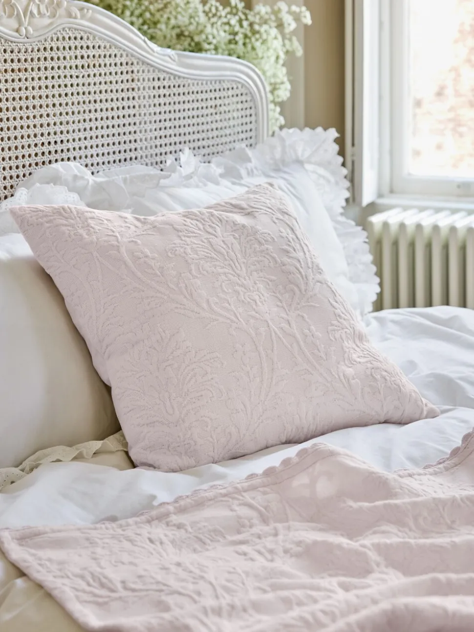 Shabby Chic by Rachel Ashwell® Textured Floral Matelasse Cushion