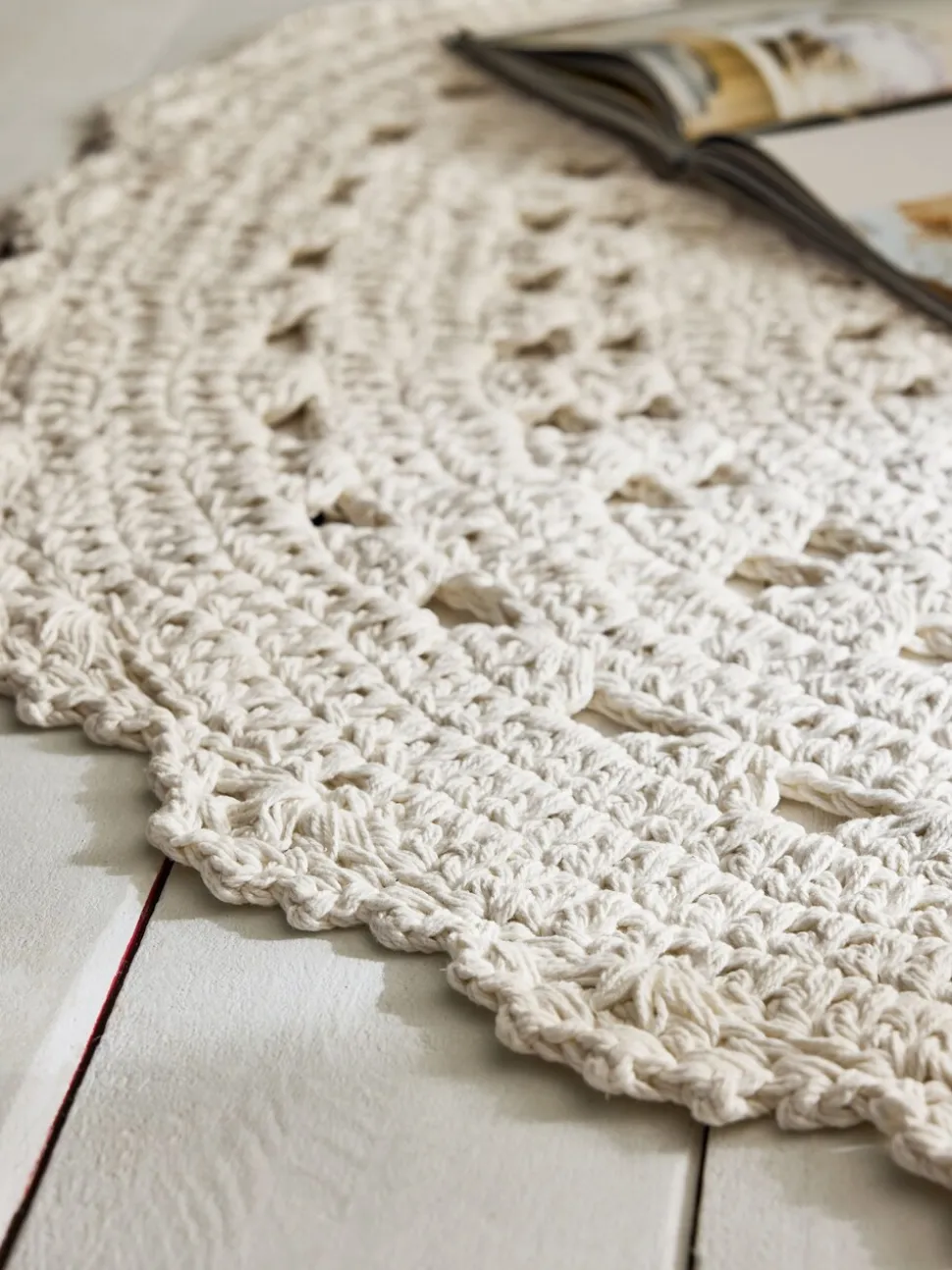 Shabby Chic by Rachel Ashwell® Rond Gehaakt Tapijt