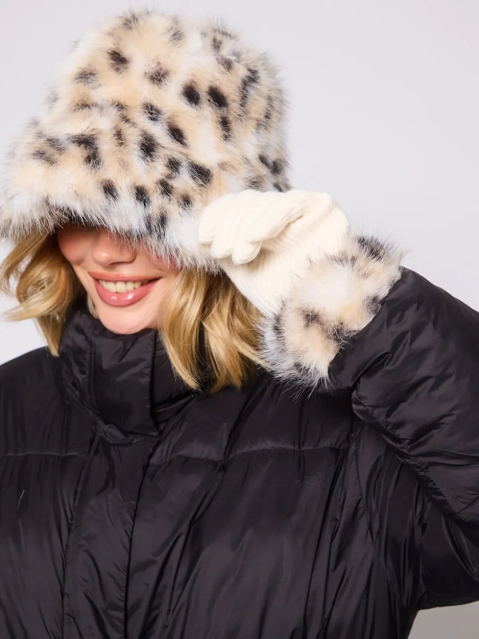South Beach Animal Bucket Hat and Faux Fur Trim Gloves