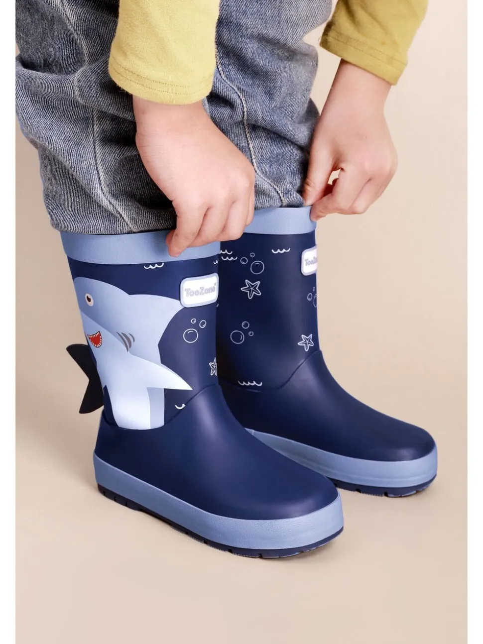 ToeZone Boys Blue Shark Waterproof Wellies