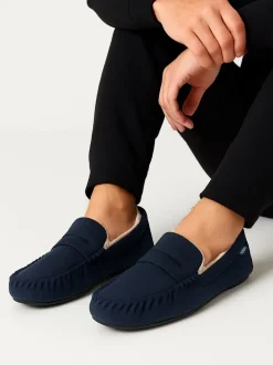 Totes Toasties Mens Suedette Moccasin Slippers With Faux Fur Lining