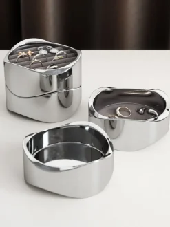 Umbra Wavy Jewelry Organizer
