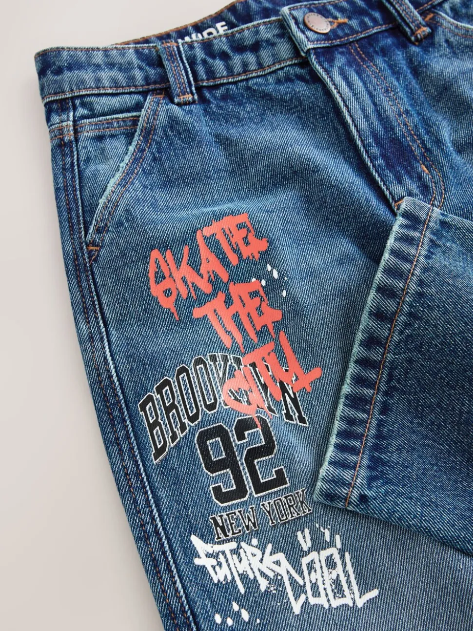 Varsity all-over Print middenblauwe Denim - Authentieke jeans (3-16jr)