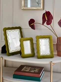 Velvet Wiggle Photo Frame