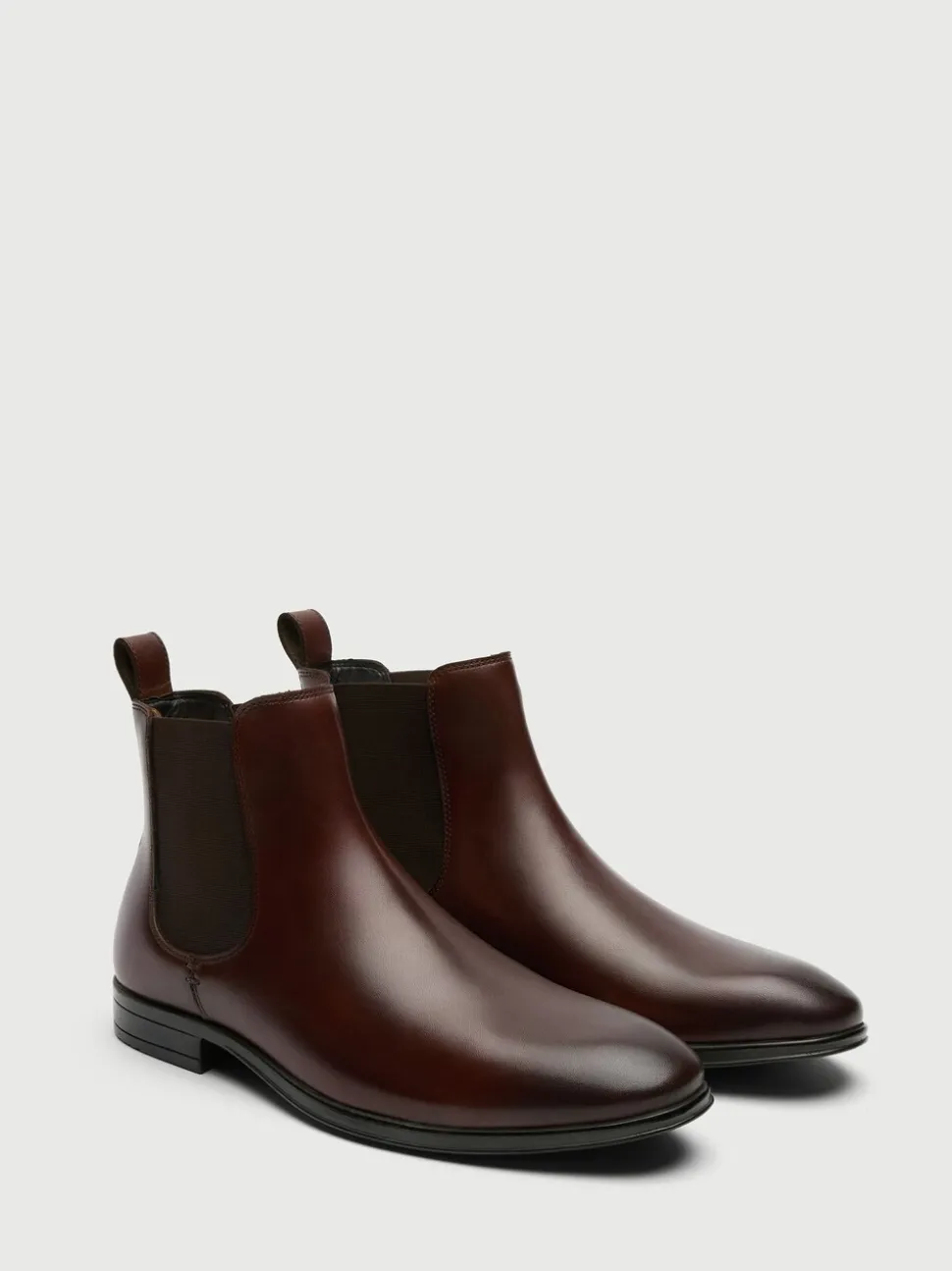 Walk London Leather Oscar Chelsea Boots