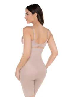 Warm beige - Miraclesuit - Extra krachtig vormgevende short met hoge taille en lange pijpjes