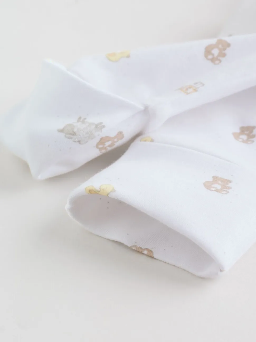 White Collar - Verpakking van 3 babypyjama's (0-2jr)