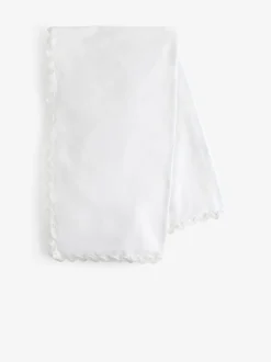 Wiggle Trim 100% Cotton Table Cloth