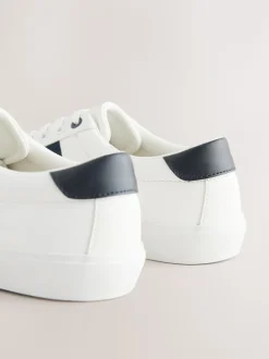Wit - Nette casual sneakers met zijstreep