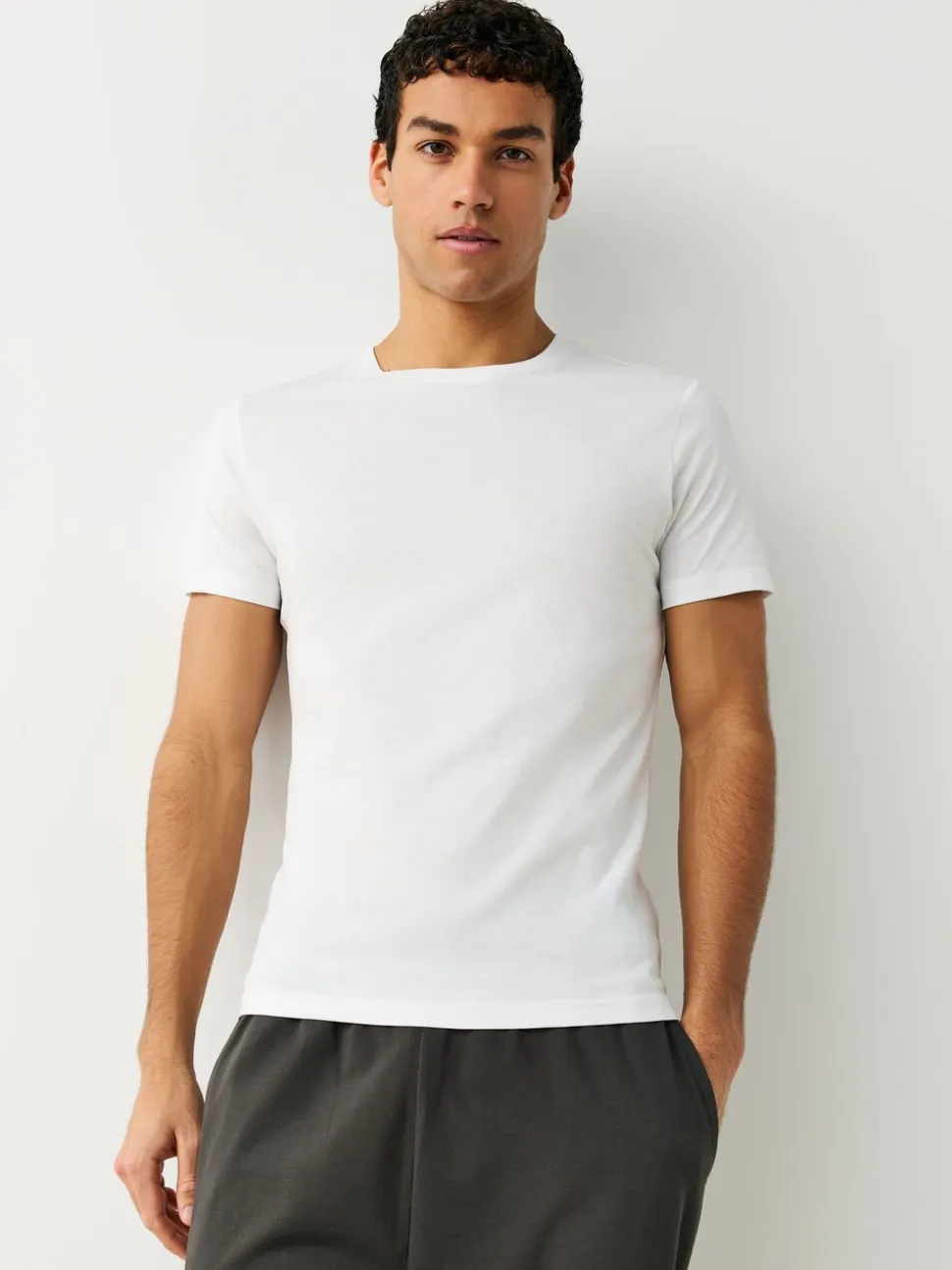 Wit - Slim Fit - Set van 5 100% katoenen T-shirts met laagjes