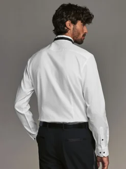 Wit - Slim Fit - Slim Fit Single Cuff Shirt With Wing Collar And Bow Tie Pack