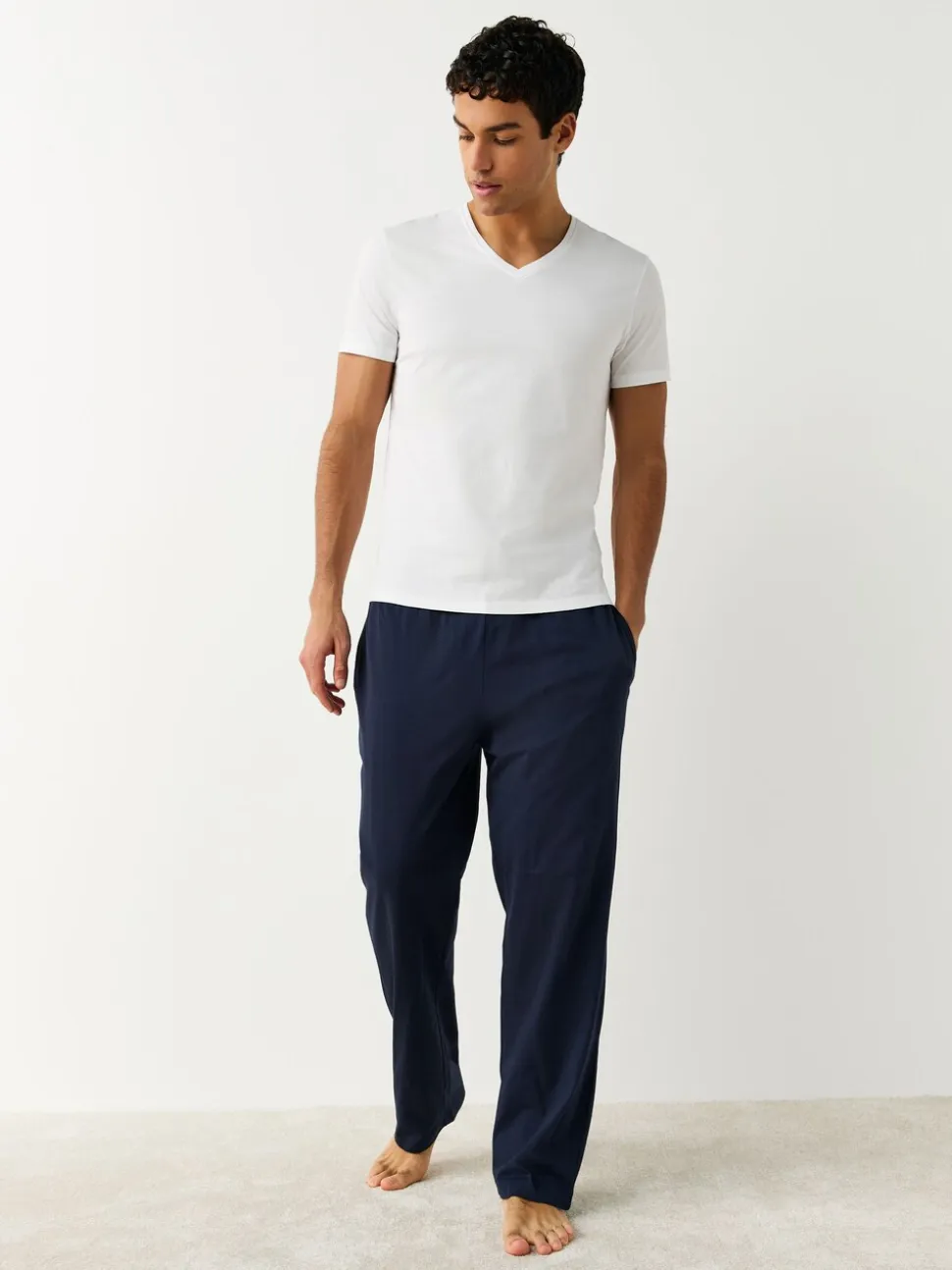 Wit - Verpakking van 5 slim-fit 100% katoenen T-shirts met V-hals en laagjes