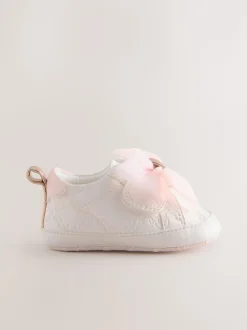 Wit/roze - Baker by Ted Baker - Organza strik Padders trainers voor babymeisjes