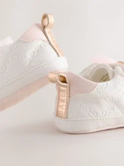 Wit/roze - Baker by Ted Baker - Organza strik Padders trainers voor babymeisjes