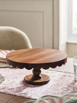 Wood Scalloped Edge Cake Stand