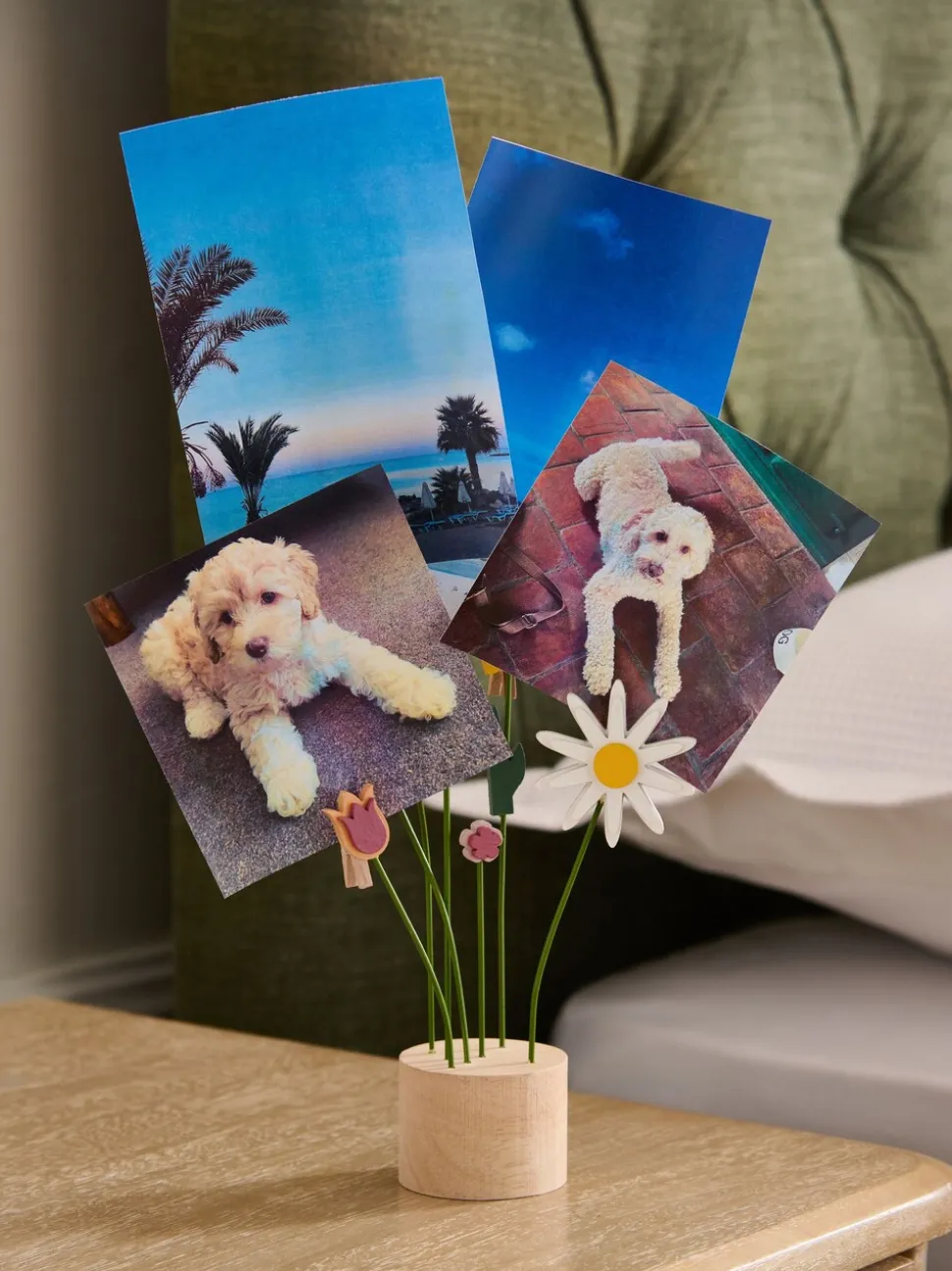 Wooden Flowers Photo Holder