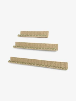 Woven Scallop Picture Shelf