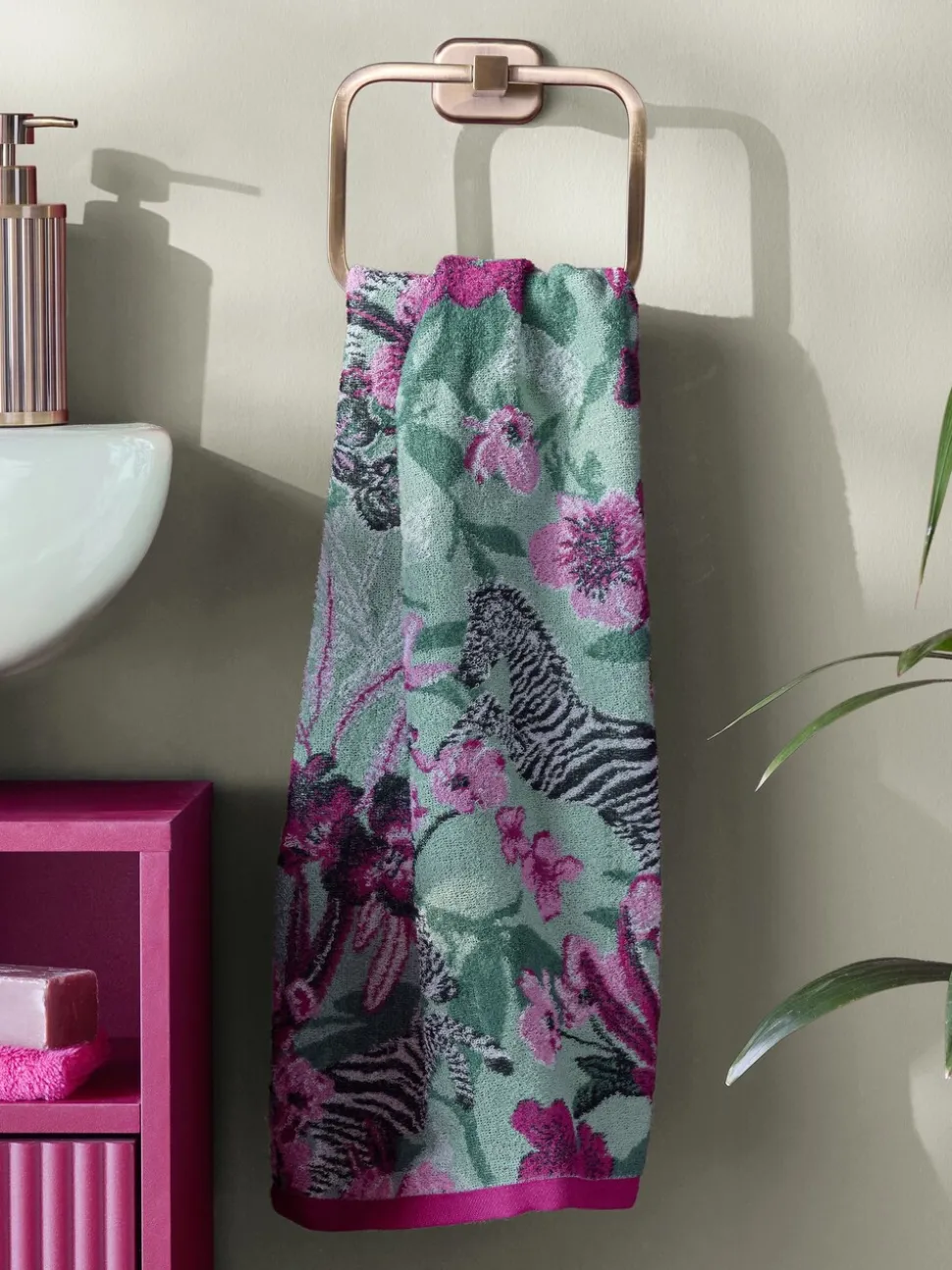 Zebra 100% katoenen handdoek met bloemenprint