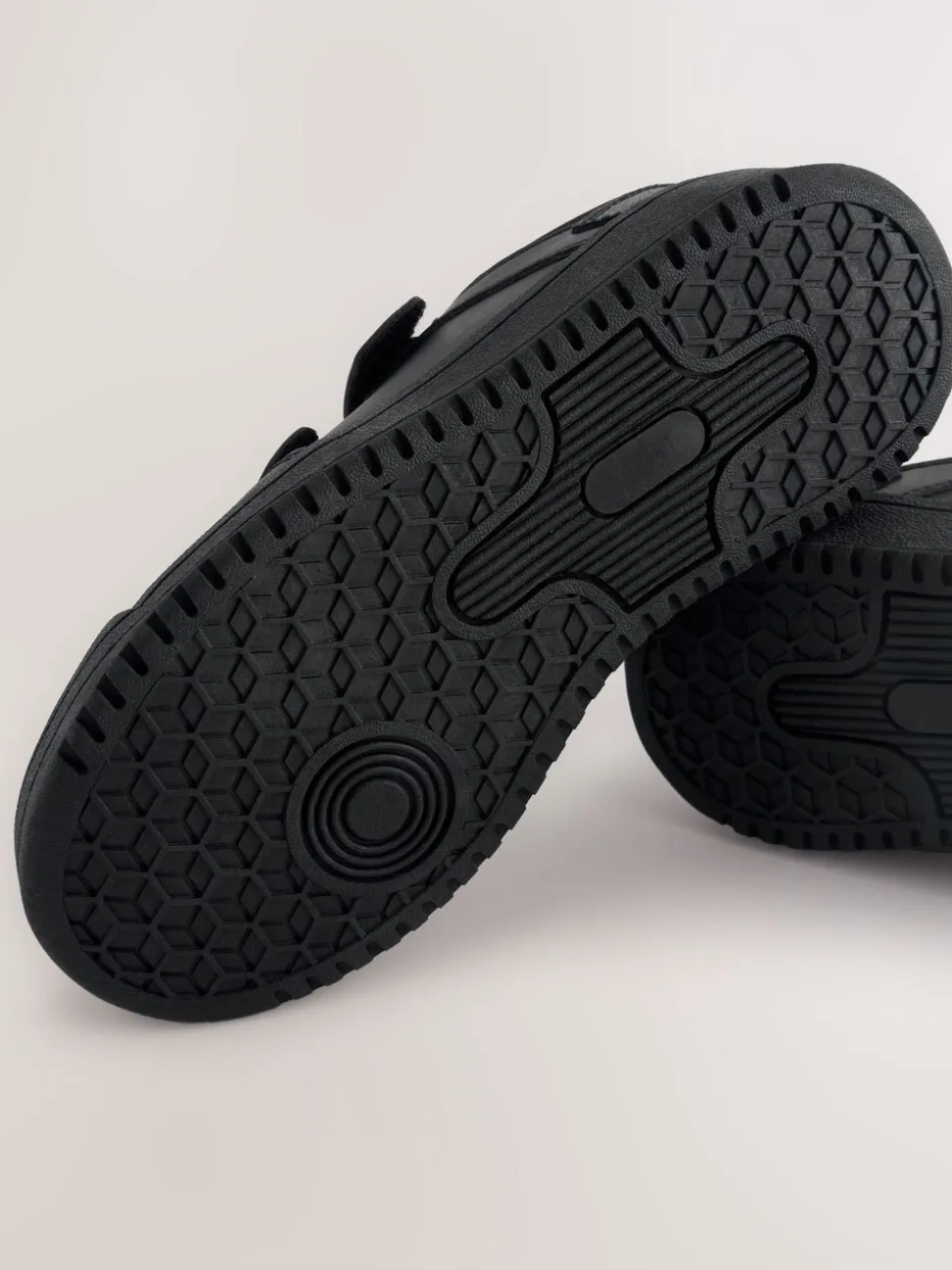 Zwart - 3 schoolschoenen met klittenbandsluiting