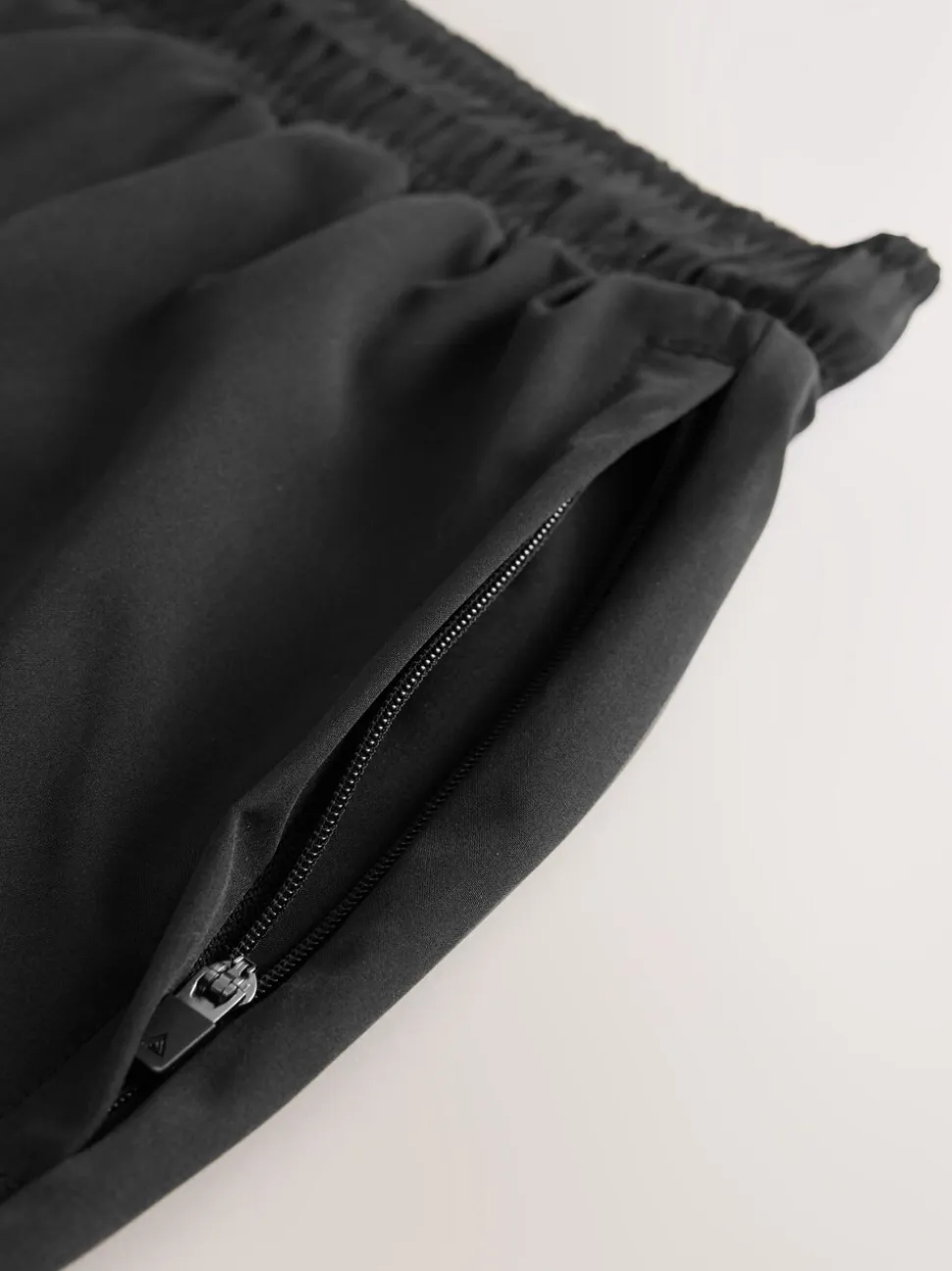 Zwart - Active cargo gym trainingshorts