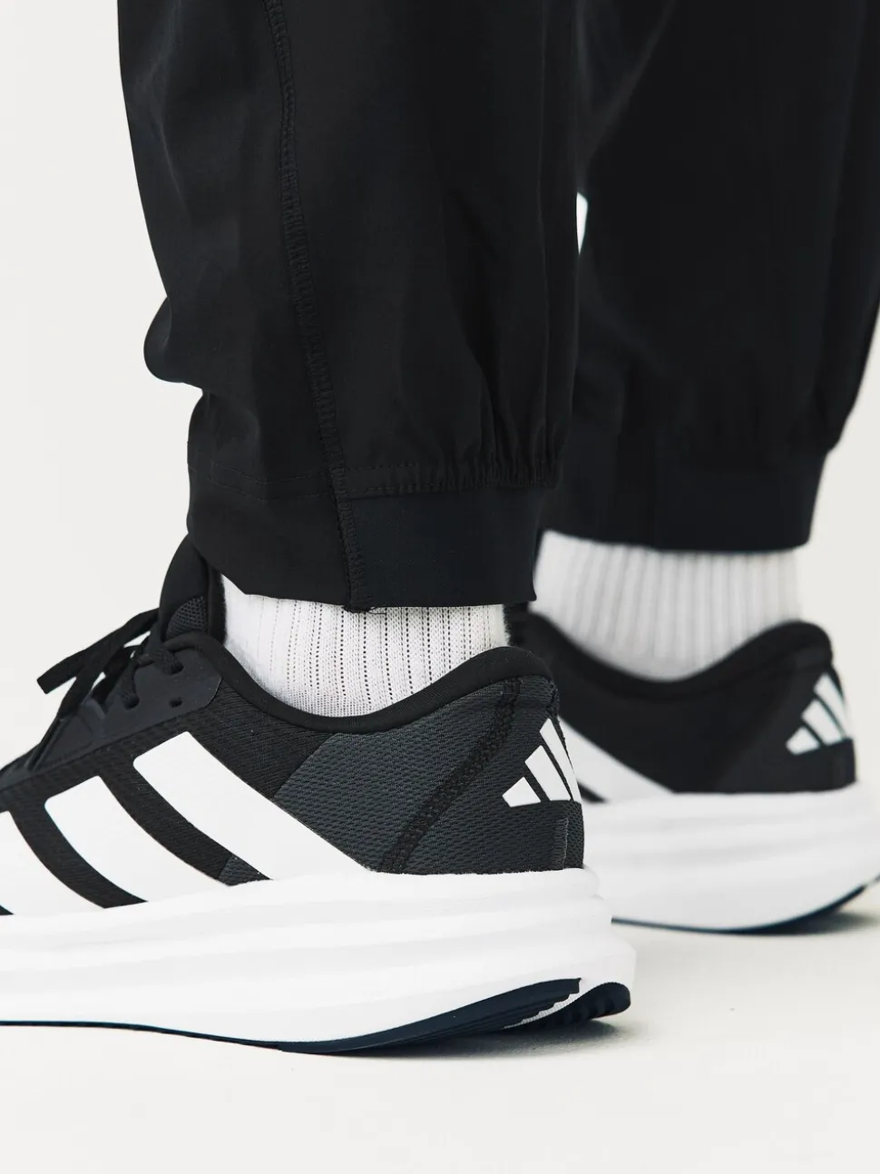 Zwart - adidas Train Essentials geweven joggingbroek