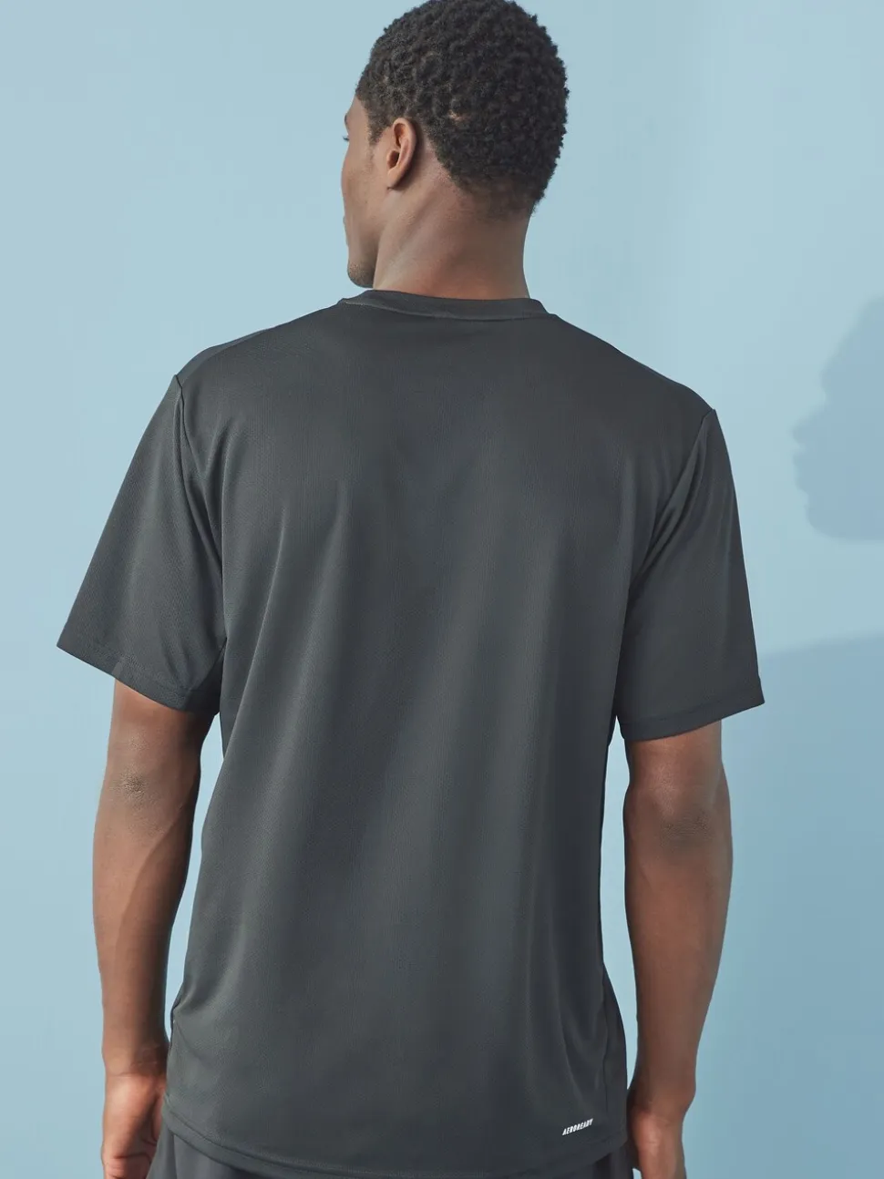Zwart - adidas Train Essentials trainingsshirt