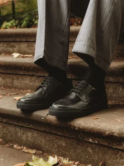 Zwart - Base London Clapton Brogue Trainer