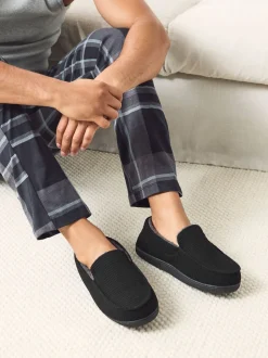 Zwart - Closed Back Textured Slippers