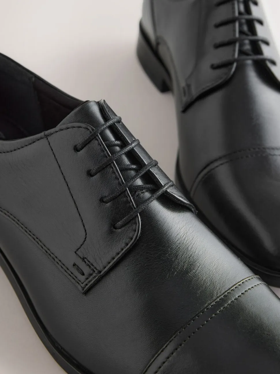 Zwart - Derby Toe Cap Shoes