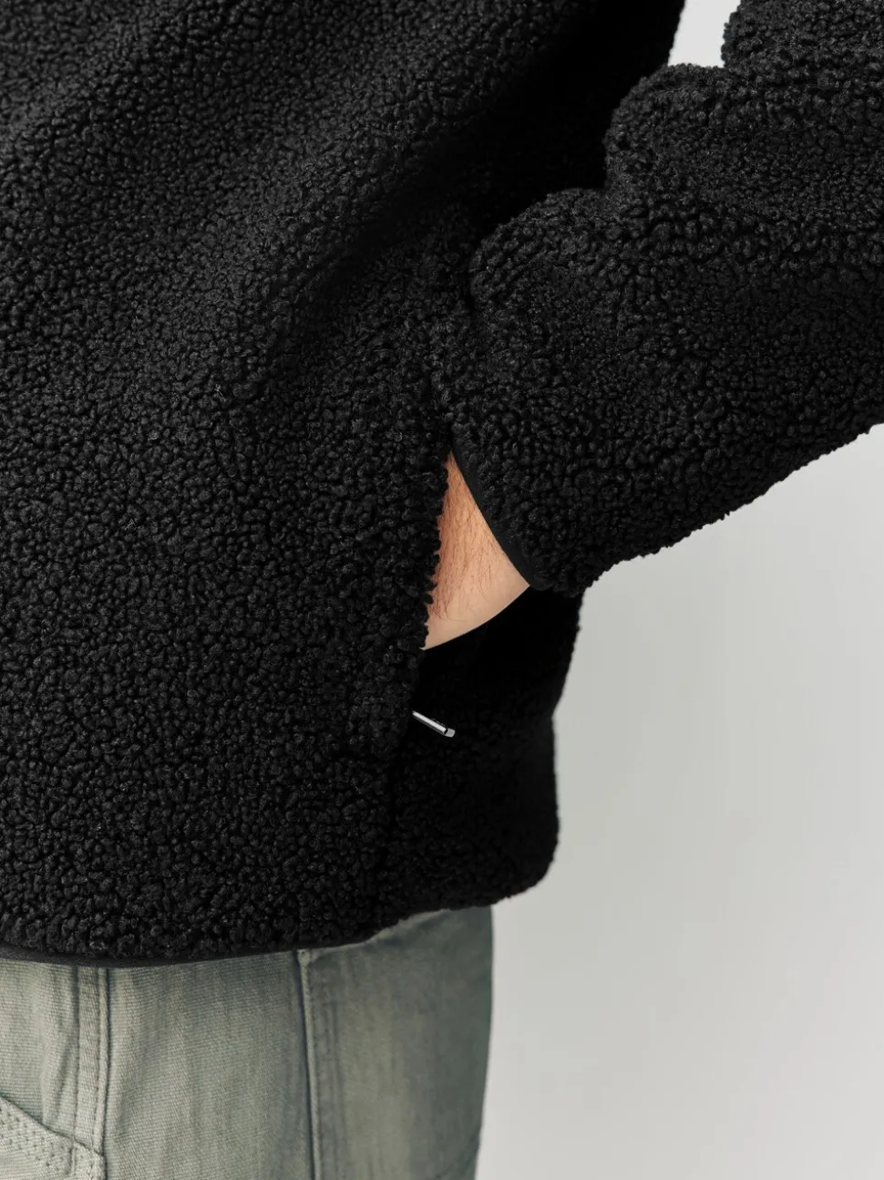 Zwart - Doorritsbare funnel Borg Fleece