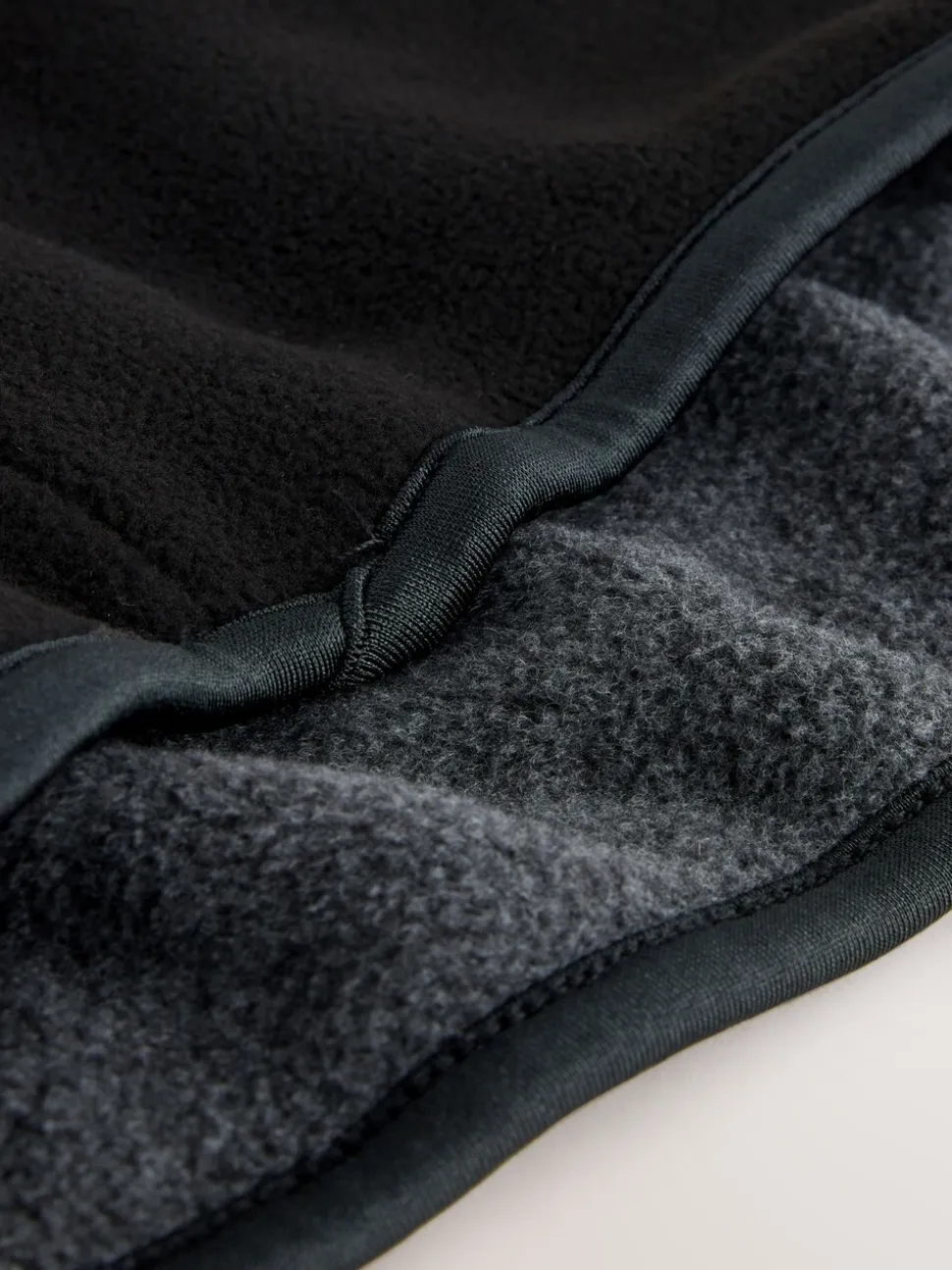 Zwart - Fleece colsjaal (3-16jr)
