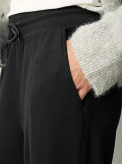 Zwart - Joggingbroek met wijde pijpen