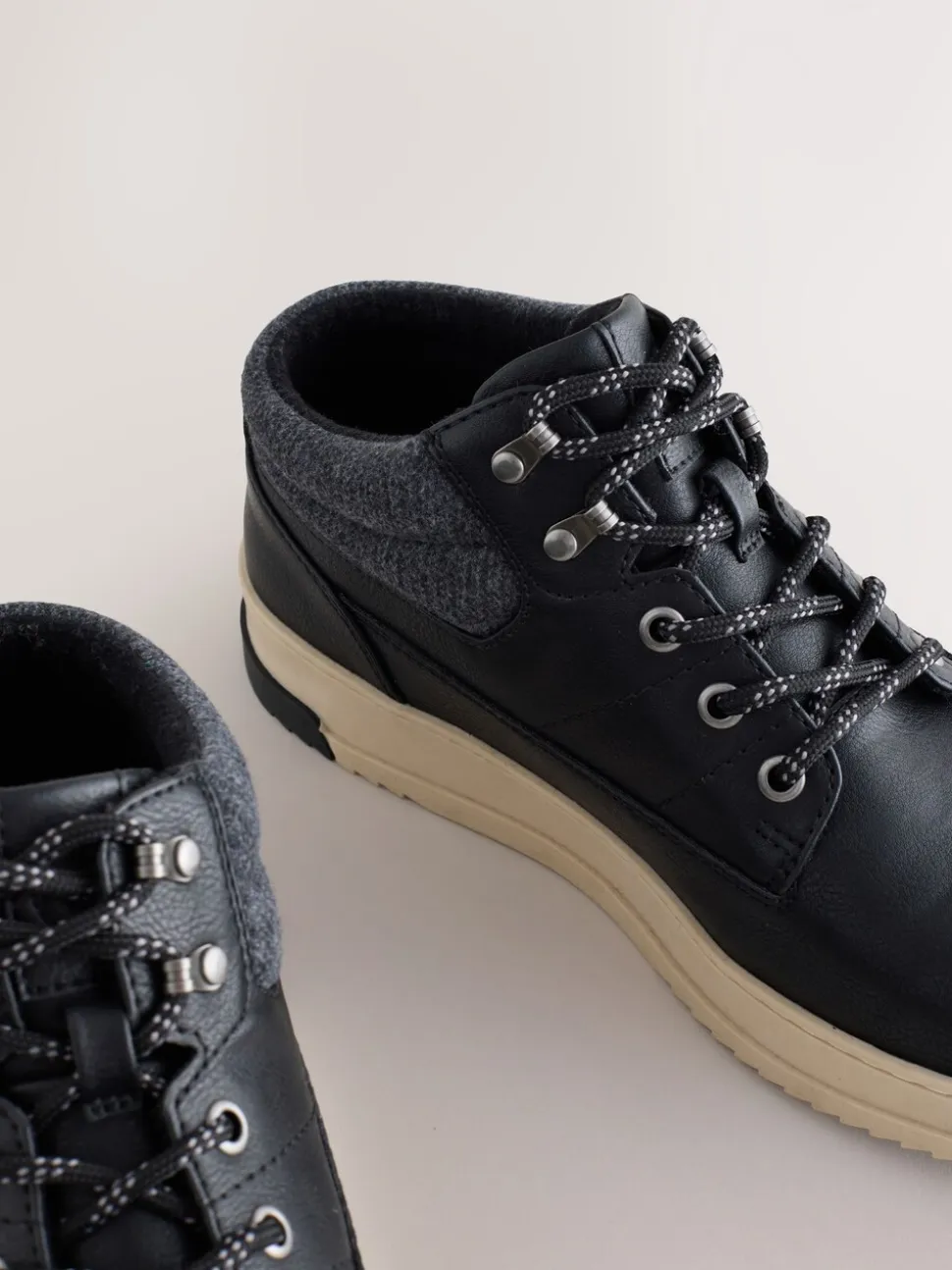Zwart - Knitted Collar Ankle Boots