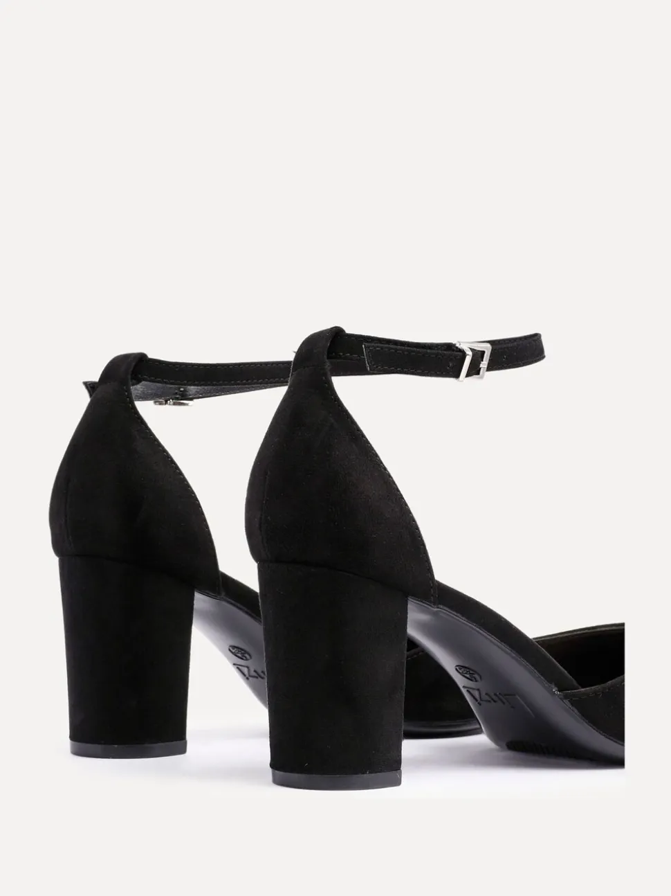 Zwart - Linzi Leona pumps met blokhak en dichte hiel