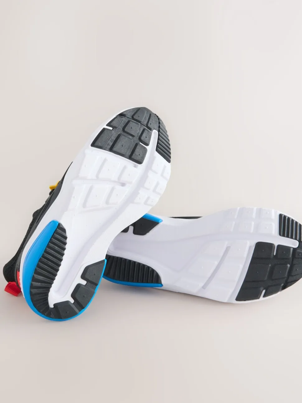 Zwart - Mario Elastische Vetersneakers
