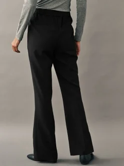Zwart - Modieus gesneden bootcut broek