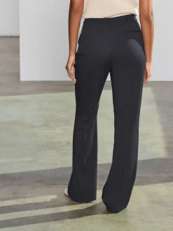 Zwart - Modieus gesneden bootcut broek